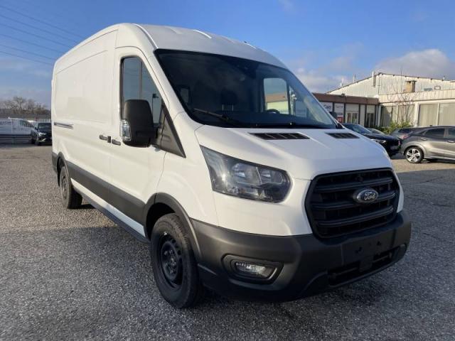 Ford Transit image 9