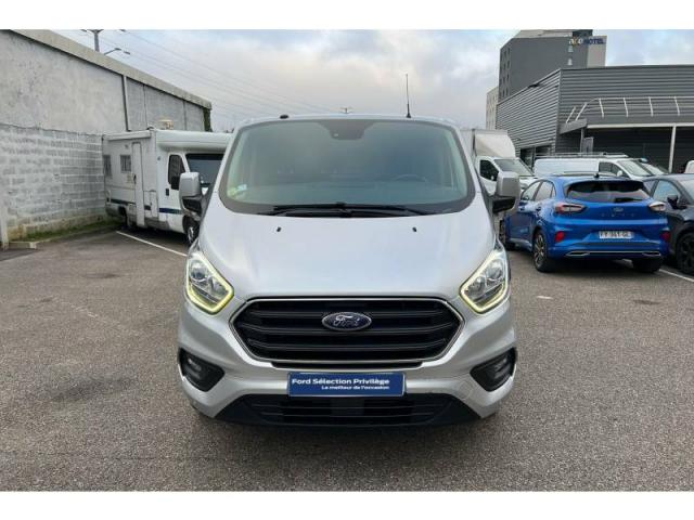 Ford Transit image 6
