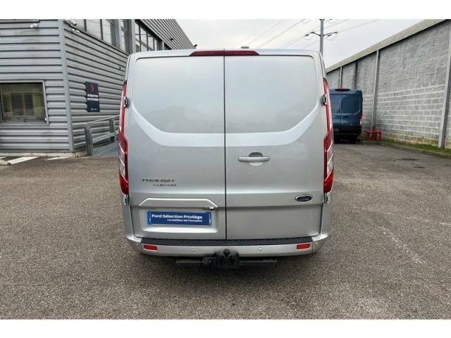 Ford Transit image 9