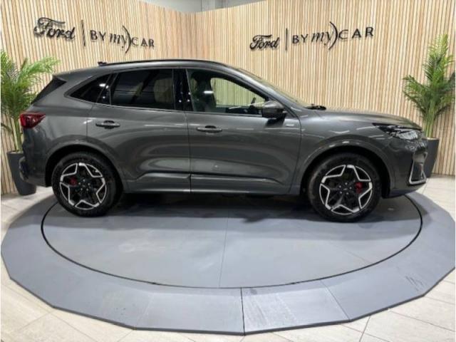 Ford Kuga image 3