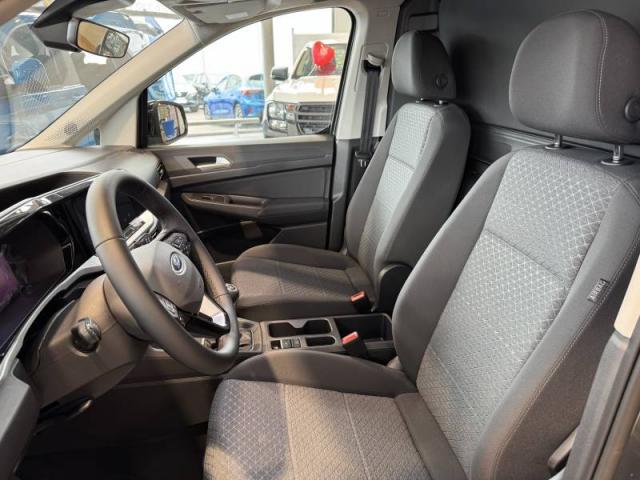 Ford Transit image 6