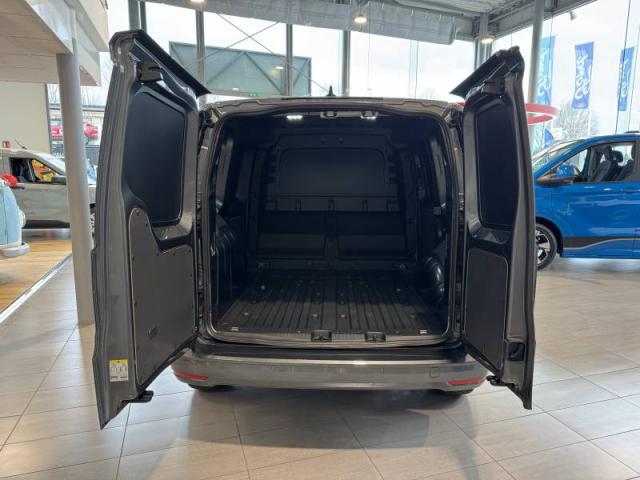 Ford Transit image 7