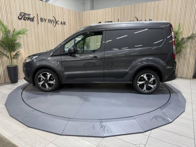 Ford Transit image 5