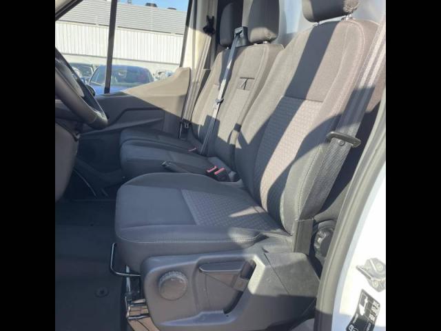 Ford Transit image 9