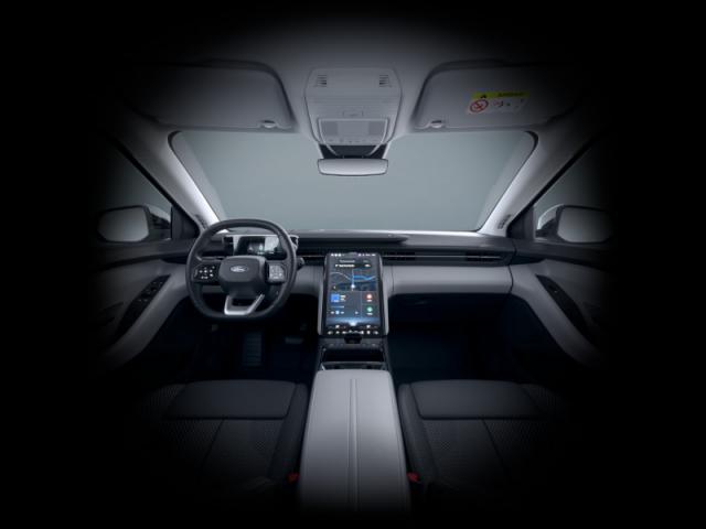 Ford Explorer image 9