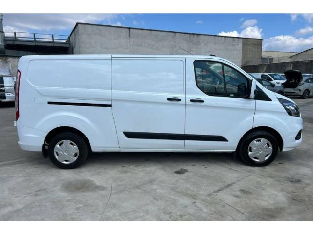 Ford Transit image 5