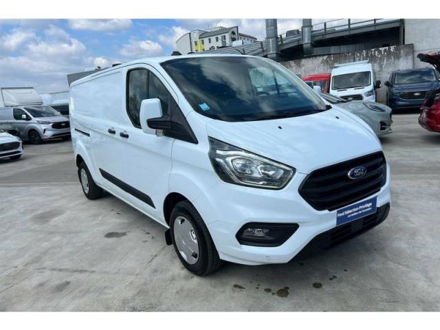 Ford Transit image 8
