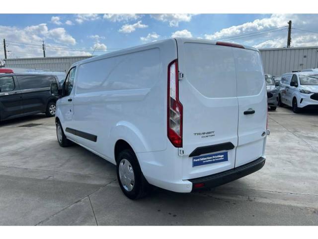 Ford Transit image 3