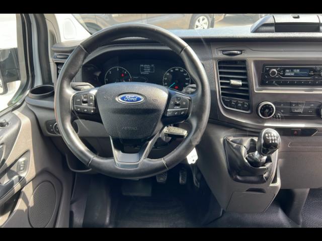 Ford Transit image 6