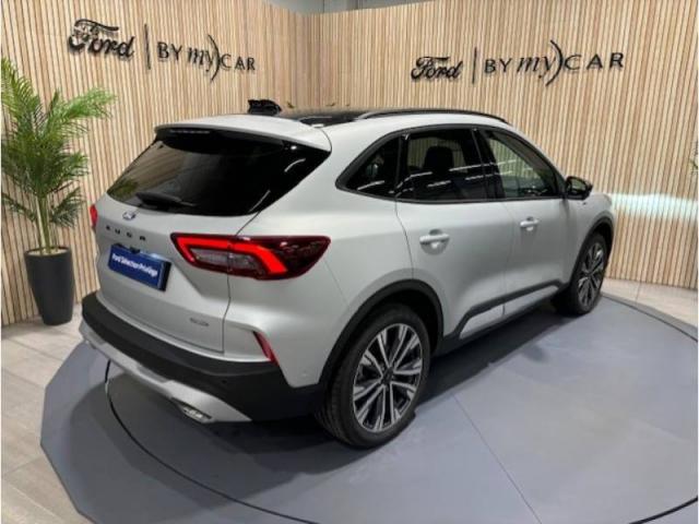 Ford Kuga image 2
