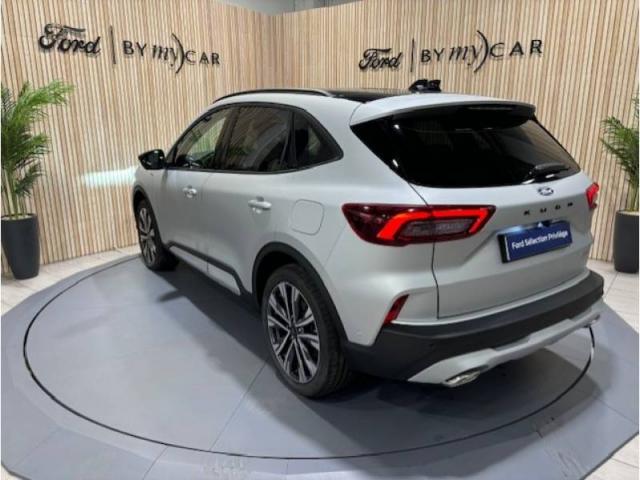 Ford Kuga image 3