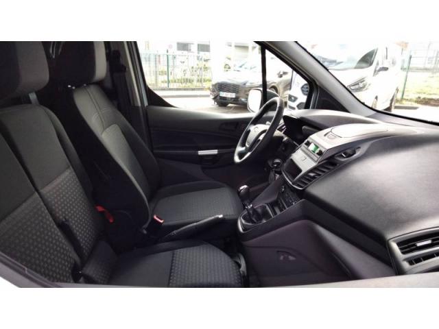 Ford Transit image 9