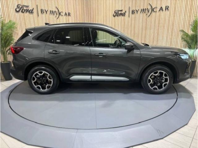 Ford Kuga image 4