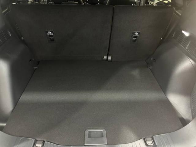 Ford Kuga image 9