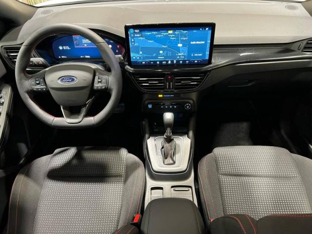 Ford Focus image 2