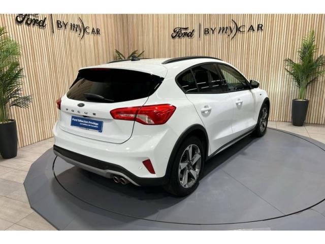 Ford Focus image 6