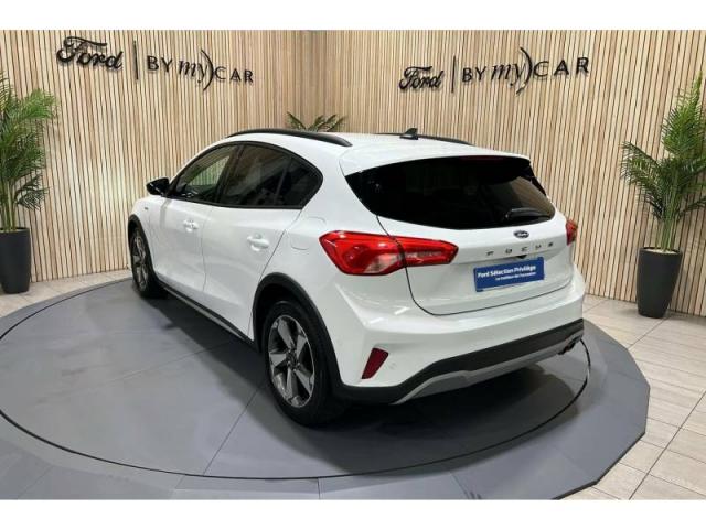 Ford Focus image 8