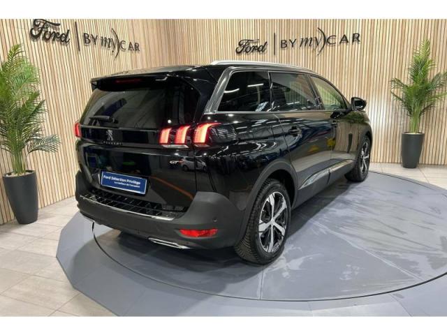 Peugeot 5008 image 1