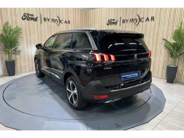 Peugeot 5008 image 9