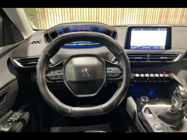 Peugeot 5008 image 2