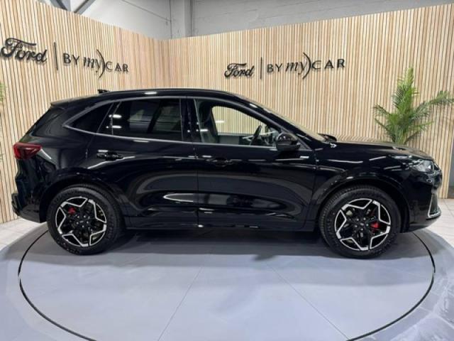Ford Kuga image 1