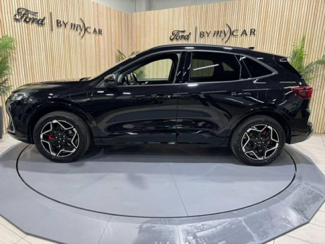 Ford Kuga image 3