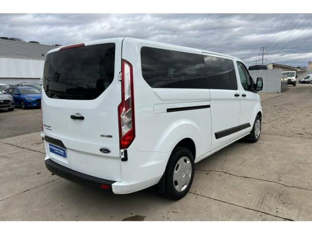 Ford Transit image 9
