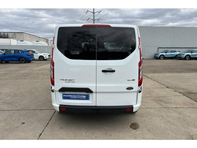Ford Transit image 2