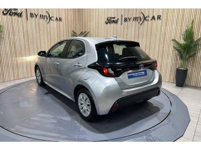 Toyota Yaris image 8