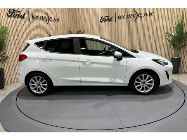 Ford Fiesta image 9