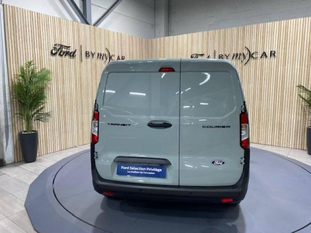 Ford Transit Courier image 2