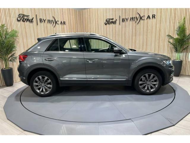 Volkswagen T-Roc image 8