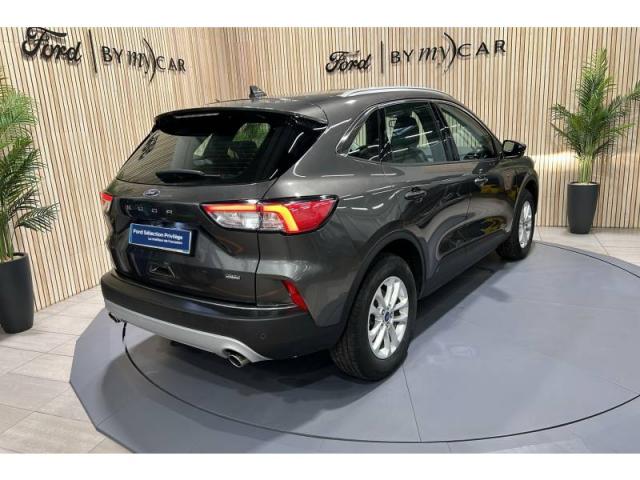 Ford Kuga image 1