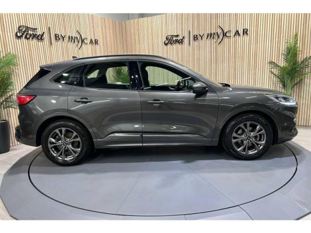 Ford Kuga image 3