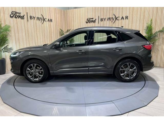 Ford Kuga image 6