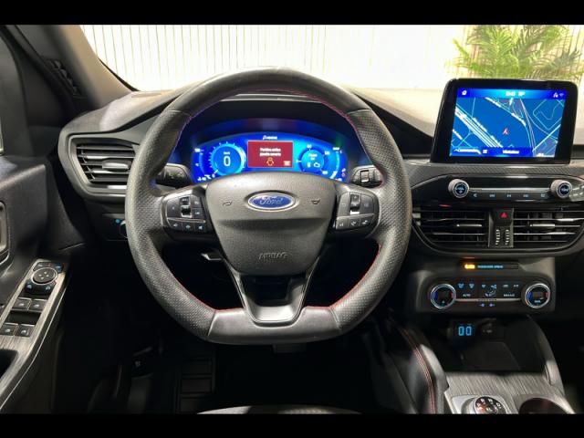 Ford Kuga image 8