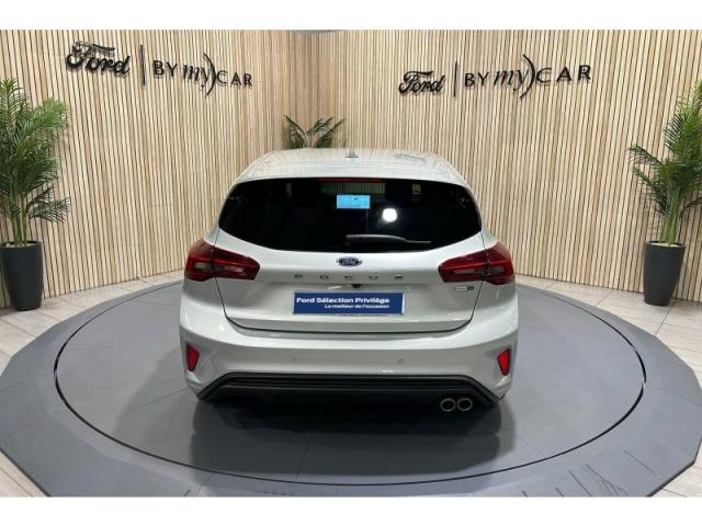 Ford Focus image 7