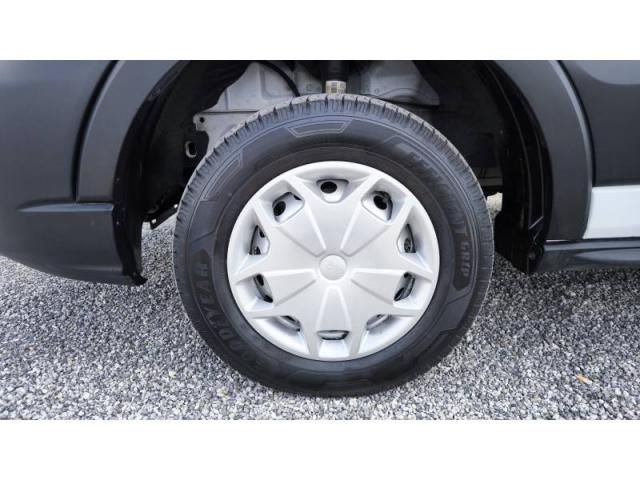 Ford Transit image 3