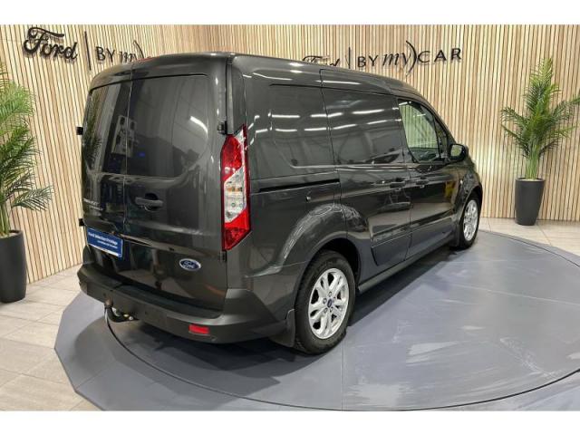Ford Transit image 8