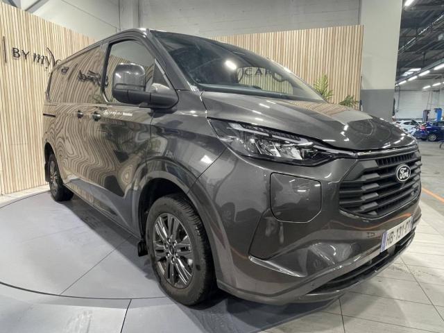 Ford Transit Custom image 9