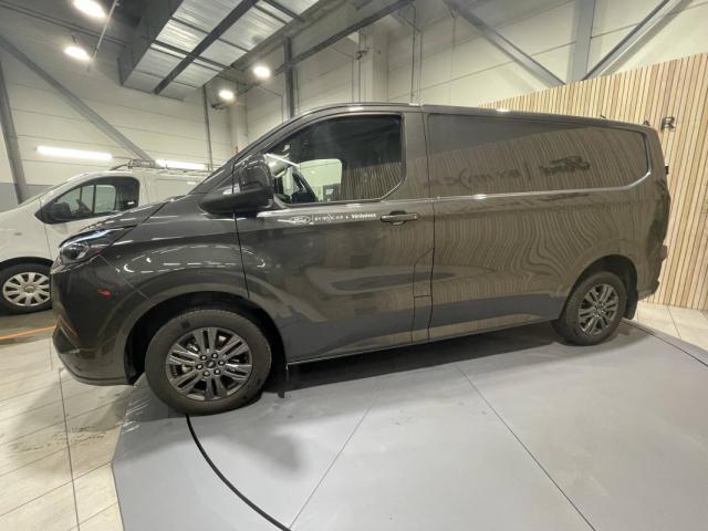 Ford Transit Custom image 1