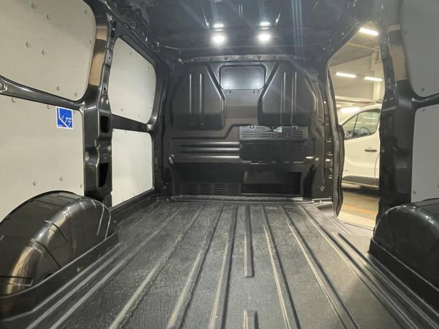 Ford Transit Custom image 6