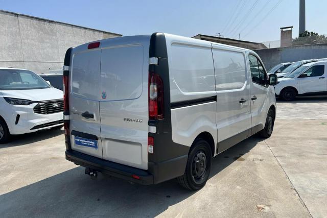 Renault Trafic image 9