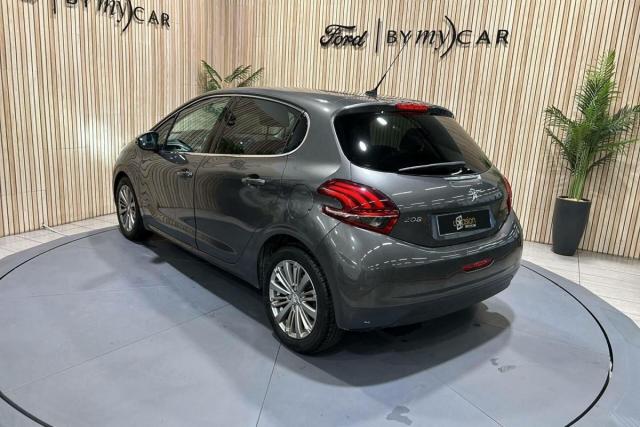 Peugeot 208 image 4