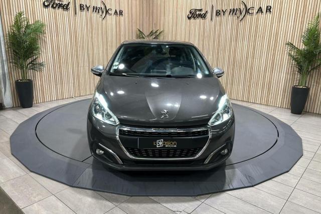 Peugeot 208 image 2