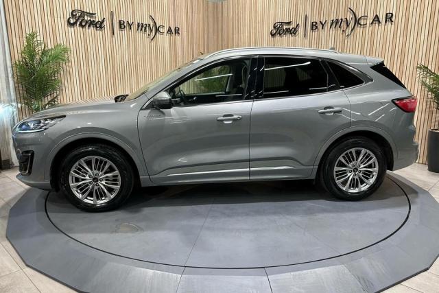 Ford Kuga image 1