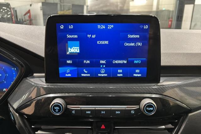 Ford Kuga image 1