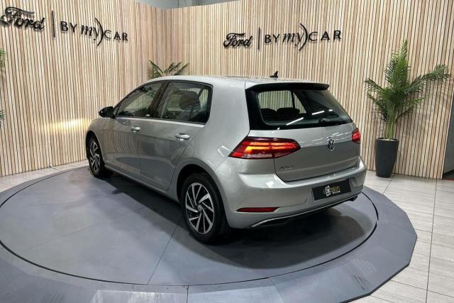 Volkswagen Golf image 7