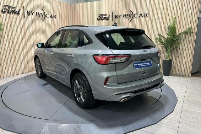 Ford Kuga image 5