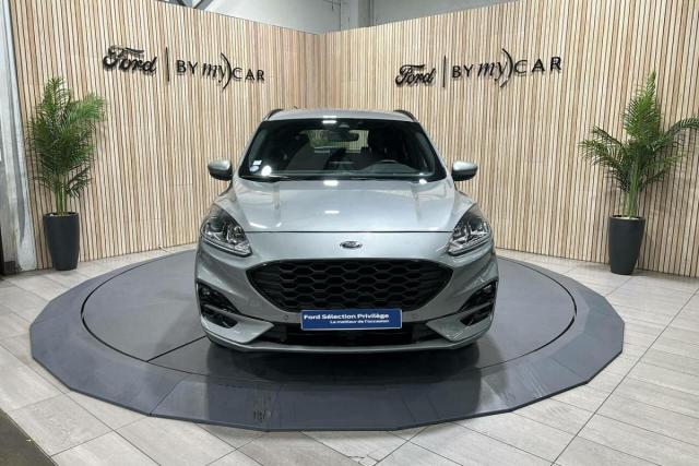 Ford Kuga image 6